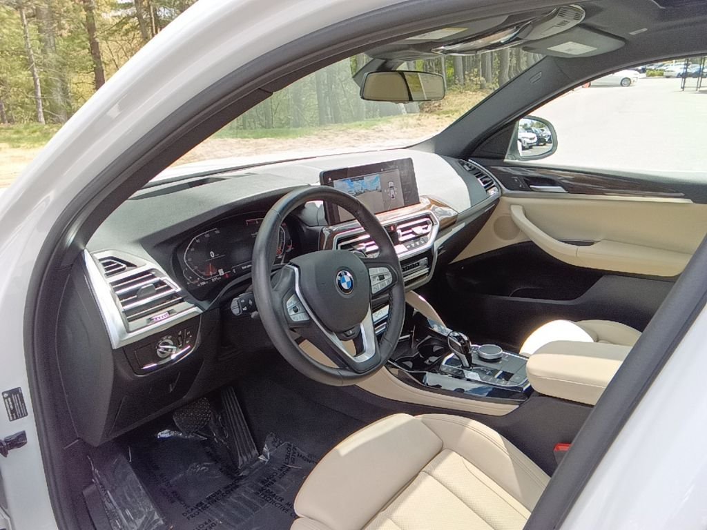 Certified Used 2024 Alpine White BMW xDrive30i image 10