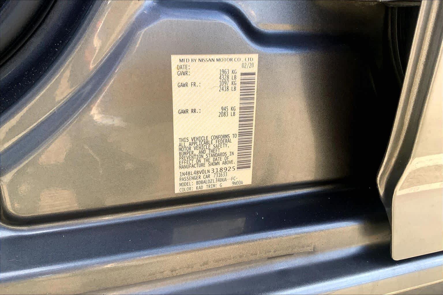 Used 2020 Gun Metallic Nissan 2.5 S image 33