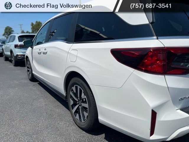 Used 2025 Platinum White Pearl Honda EX-L image 8