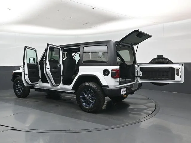 New 2026 Bright White Clear-Coat Exterior Paint Jeep 85th Anniversary Edition image 50