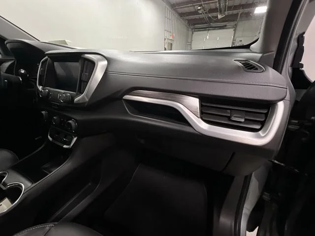 2023 GMC Terrain SLT - Photo 30