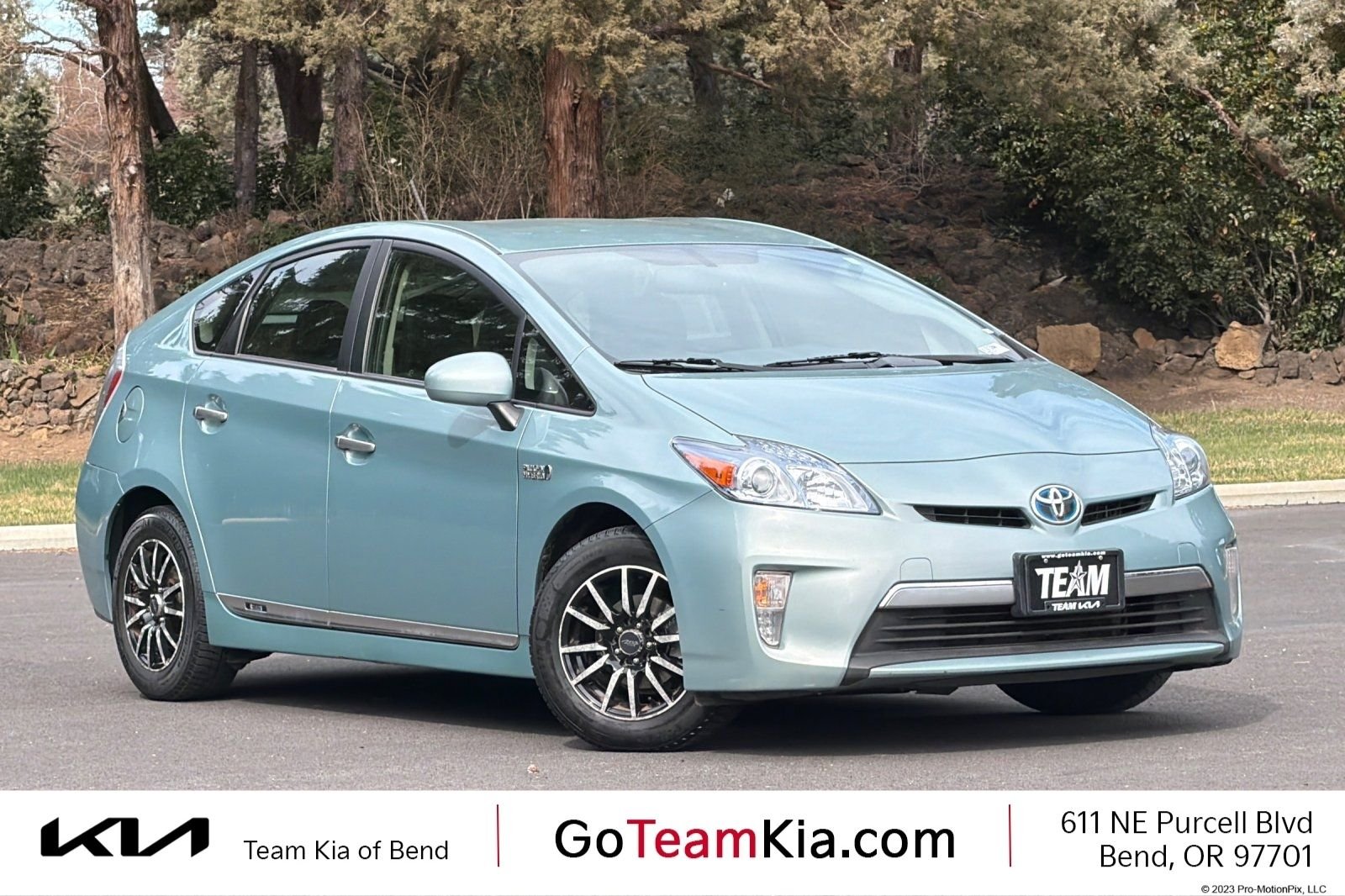 2014 Toyota Prius Plug-In Advanced
