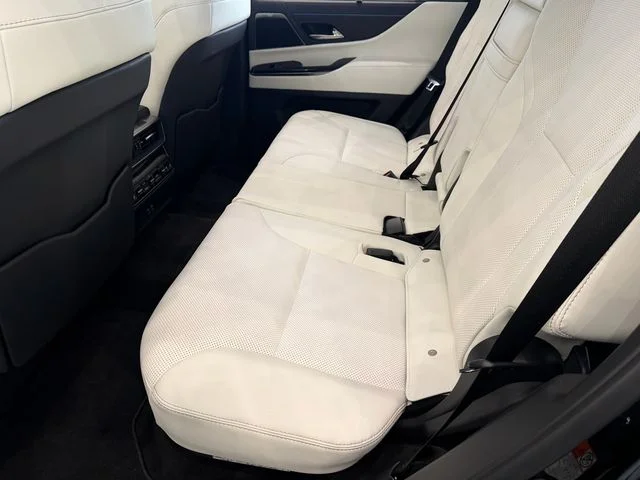 New 2026 Black Lexus 600 Luxury image 14