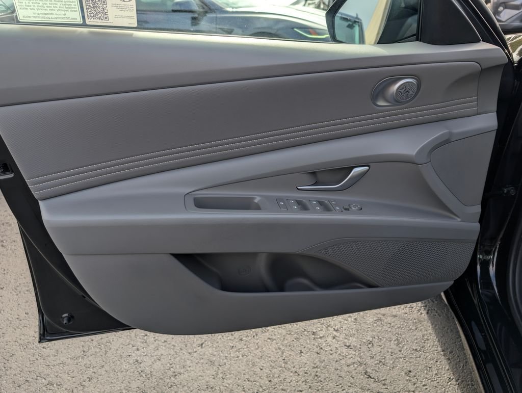 Certified Used 2025 Black Hyundai SEL Sport image 15