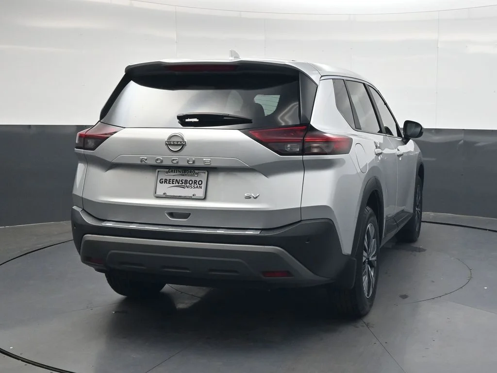 Used 2023 Silver Nissan SV image 5
