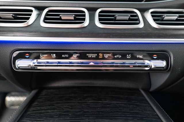 New 2026 MANUFAKTUR Moonlight White Magno Mercedes-Benz GLE 450 image 25