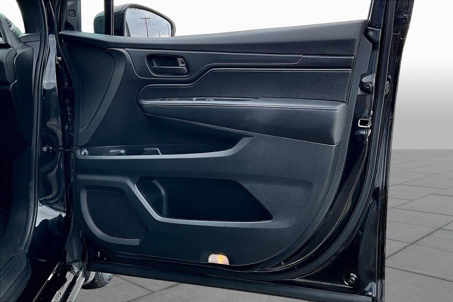 Used 2025 Crystal Black Pearl Honda Sport-L image 23