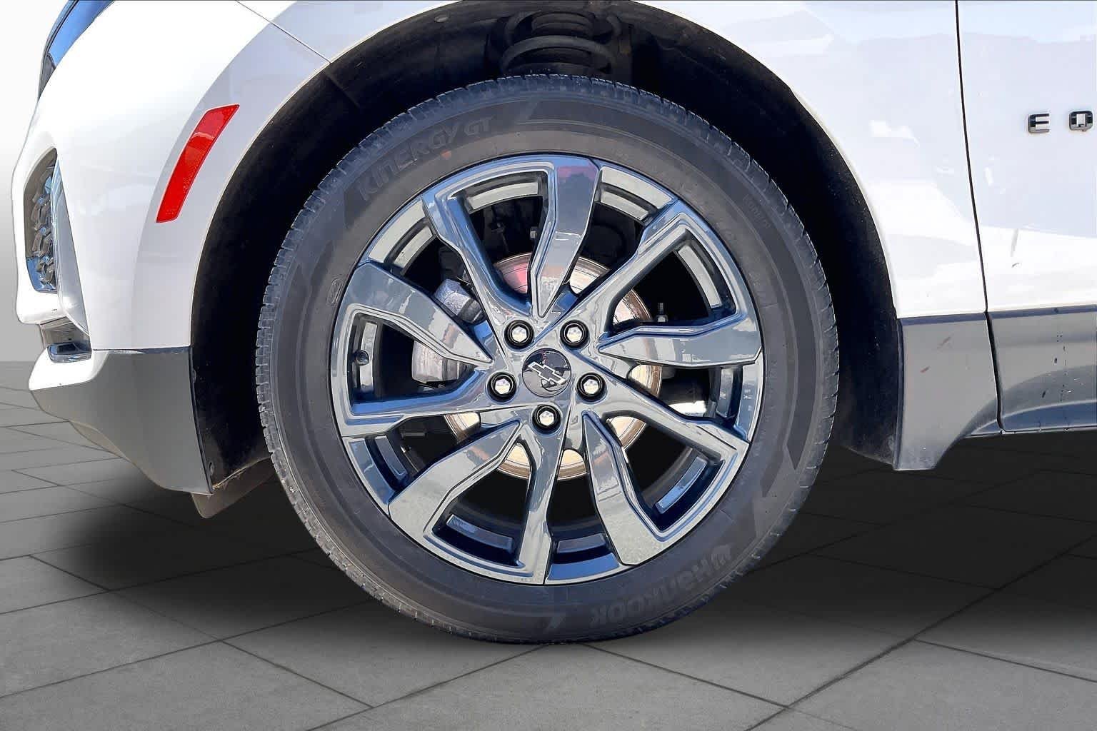 Used 2023 Summit White Chevrolet RS image 11