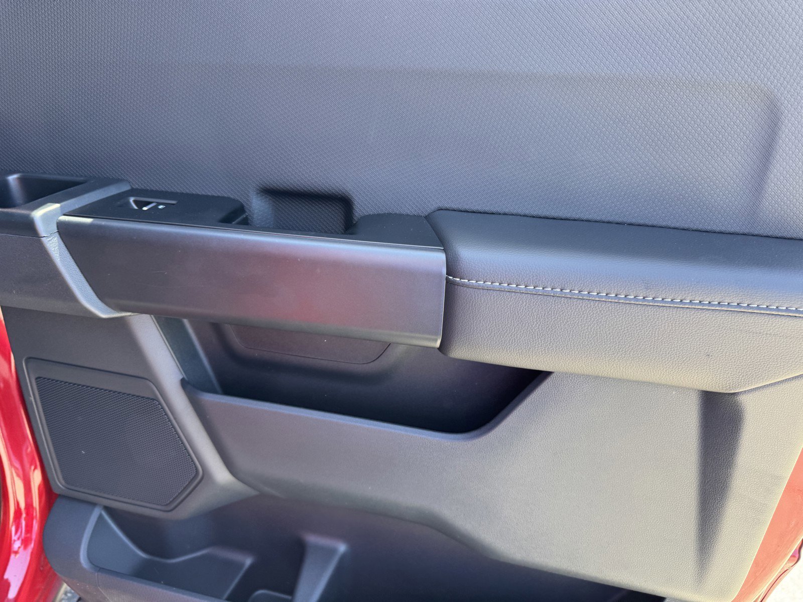 2025 Ford F-150 STX - Photo 11