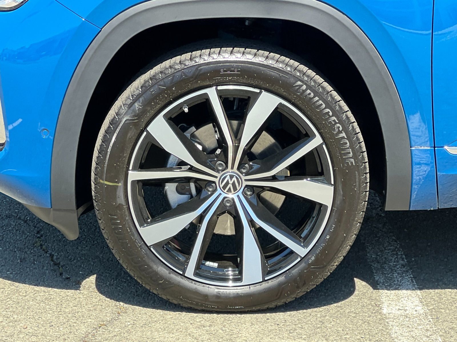 New 2026 Mountain  Lake Blue Metallic Volkswagen SEL Premium R-Line image 26