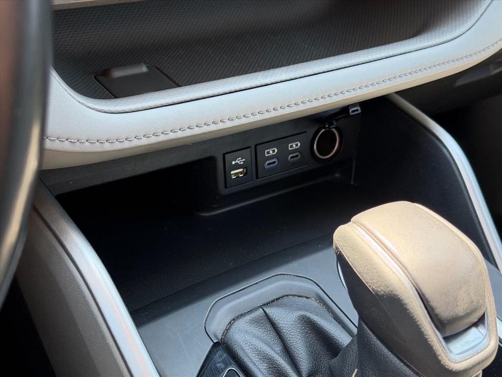 Used 2022 Red Toyota XLE image 24