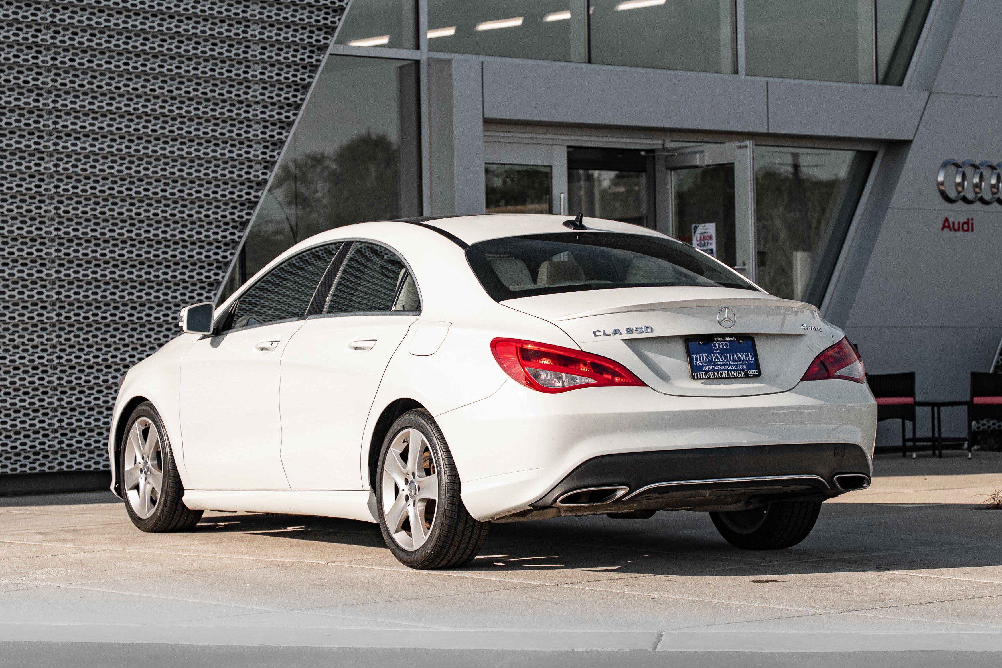 Used 2017 Cirrus White Mercedes-Benz CLA 250 image 5