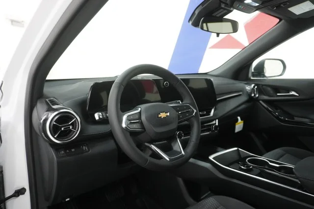New 2027 Summit White Chevrolet LT image 16