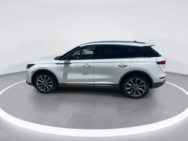 Used 2020 White Lincoln Standard image 4