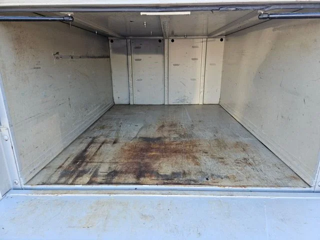 Used 2008 White Ford  image 16