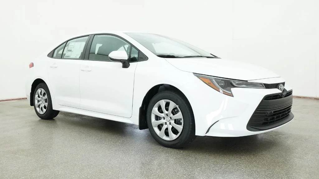 New 2026 Ice Cap Toyota LE image 14