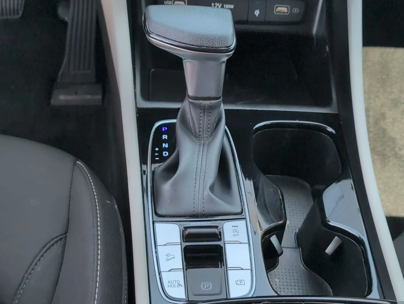 Used 2024 White Hyundai SEL image 22
