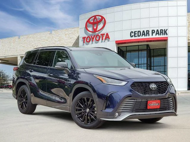 Certified Used 2025  Toyota XSE image 29