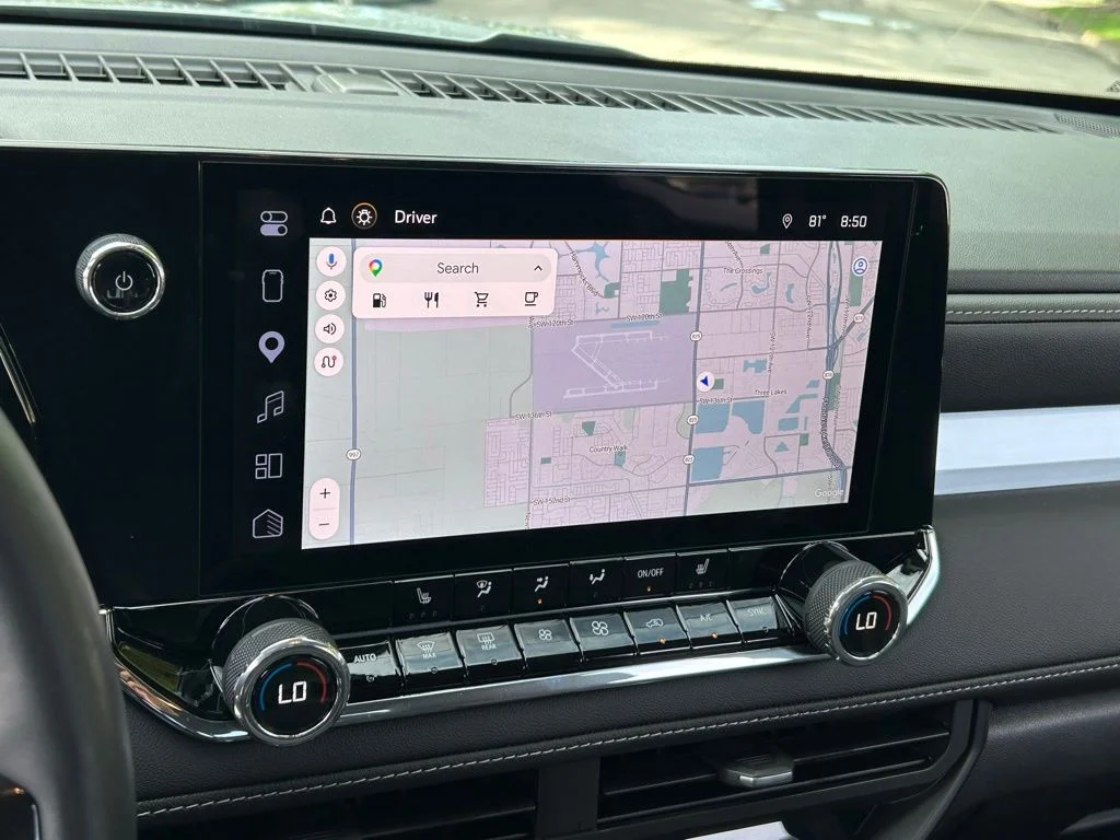 Used 2025 Gray Chevrolet LT image 23