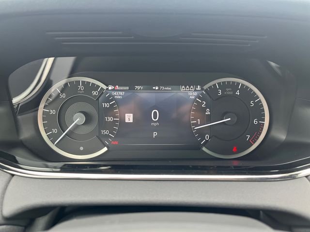 Certified Used 2023 White Land Rover R-Dynamic SE image 14
