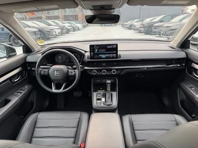 Used 2024  Honda EX-L image 19