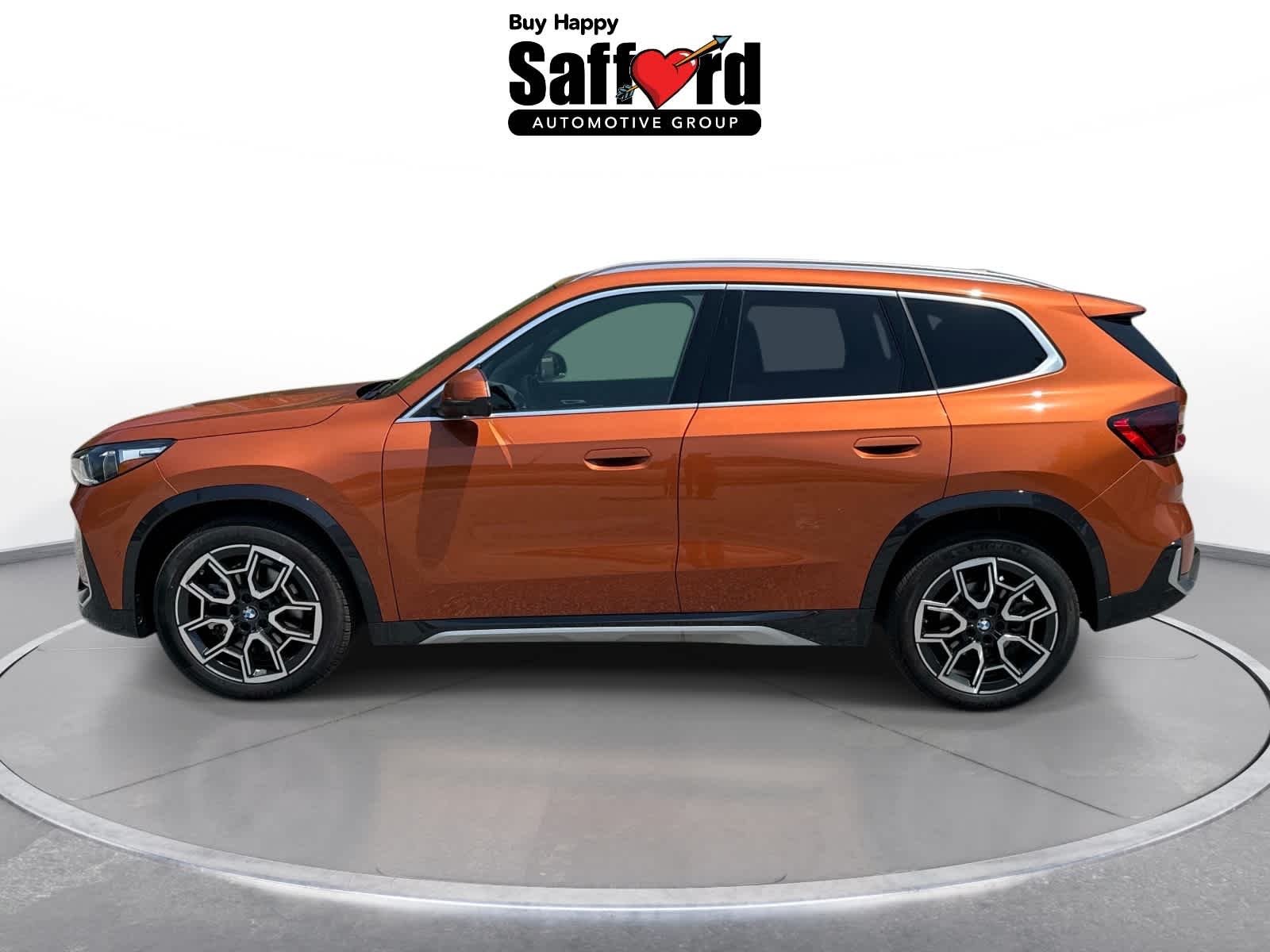 Used 2025 Utah Orange Metallic BMW xDrive28i image 9