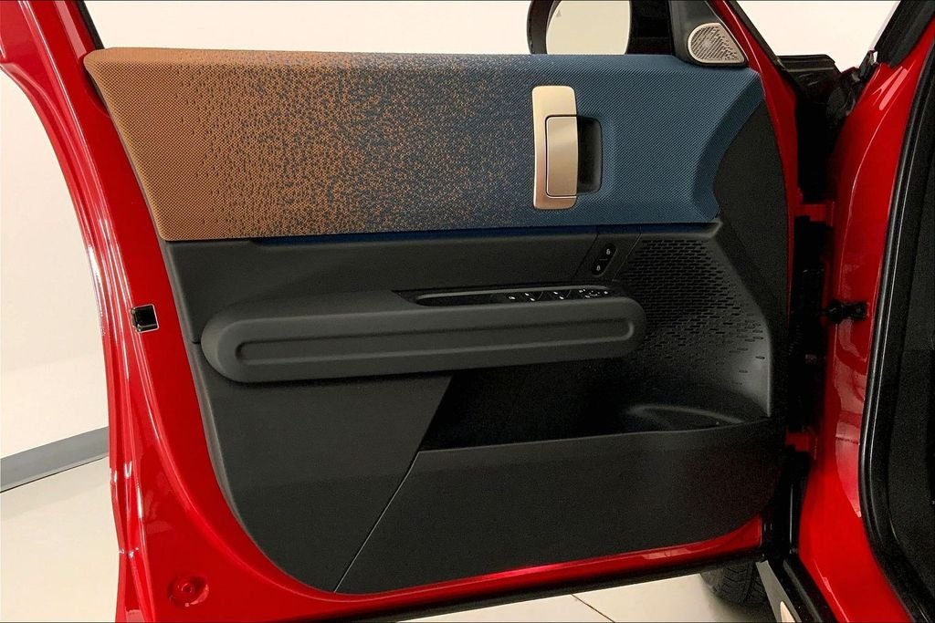 Used 2025 Chili Red II MINI  image 24