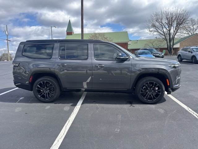 New 2026 Baltic-Gray Metallic Clear-Coat Exterior Paint Jeep Summit Obsidian image 8