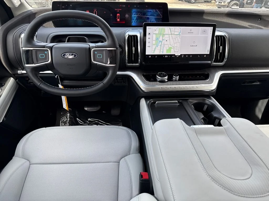 New 2026 Gray Ford Platinum image 5