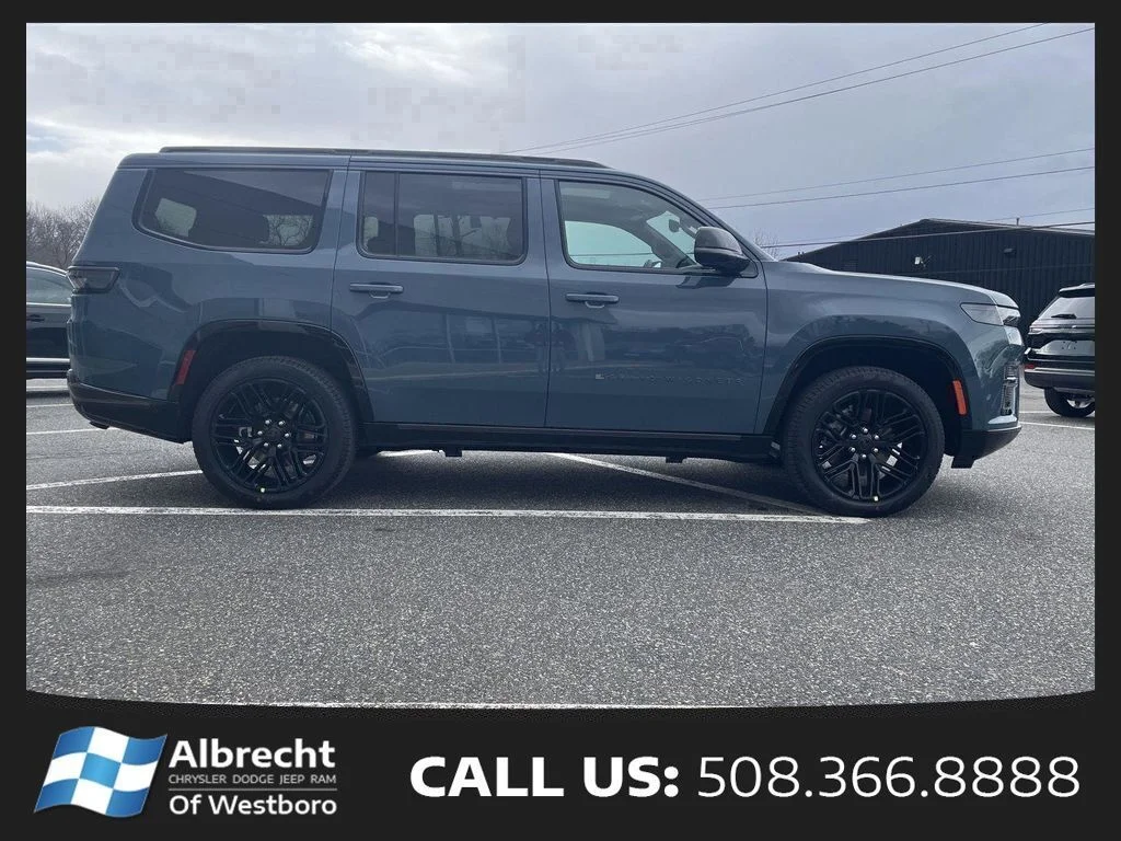 New 2026 Steel Blue Exterior Paint Jeep Limited Reserve image 6
