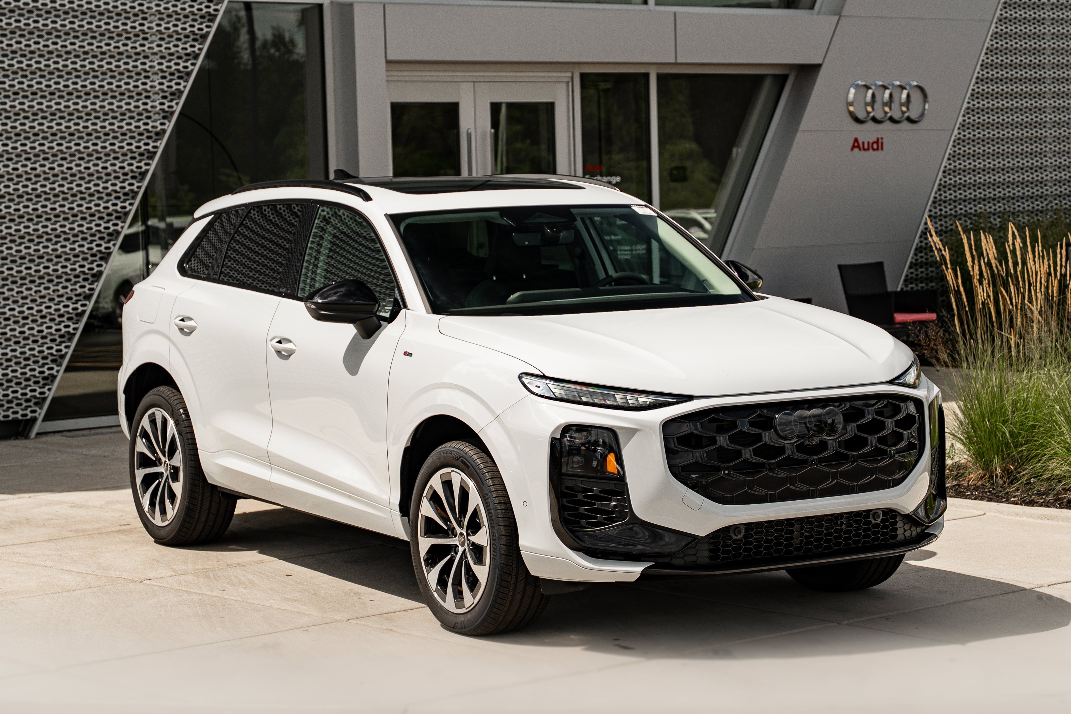 New 2026 Glacier Audi S line image 2