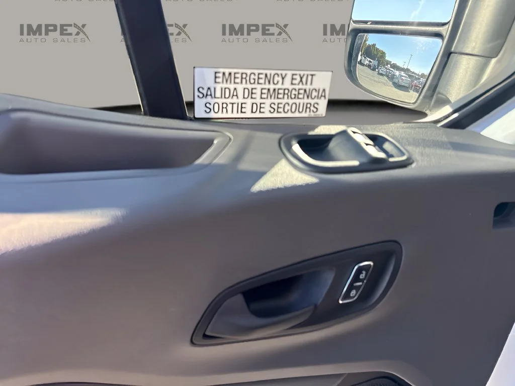 Used 2024 White Ford XLT image 27