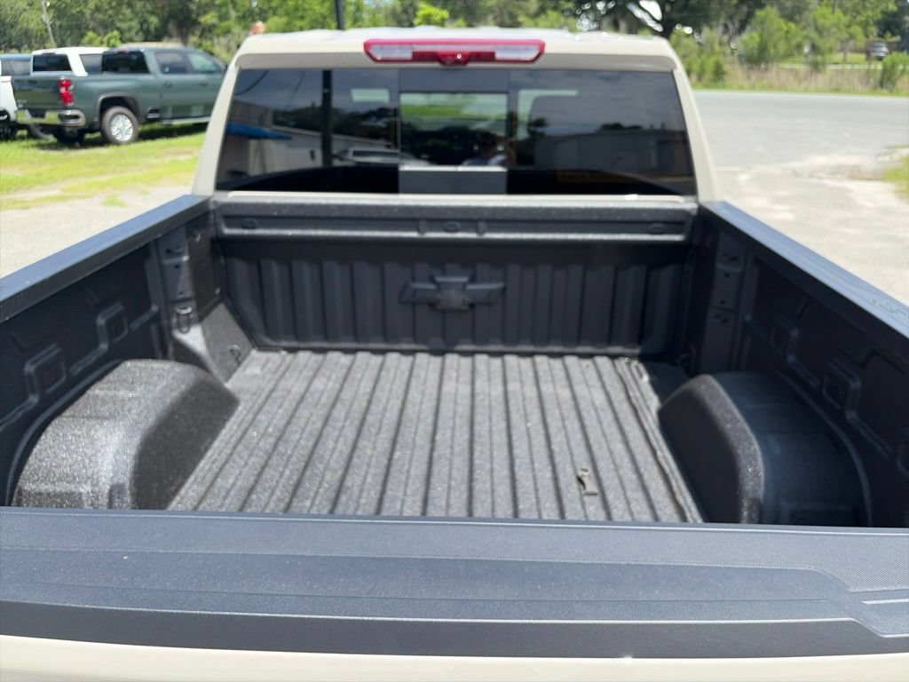 New 2026 White Sands Chevrolet High Country image 8