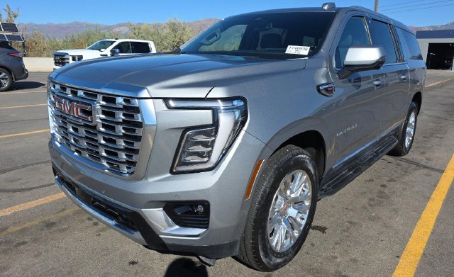 Used 2025 Sterling Metallic GMC Denali image 2