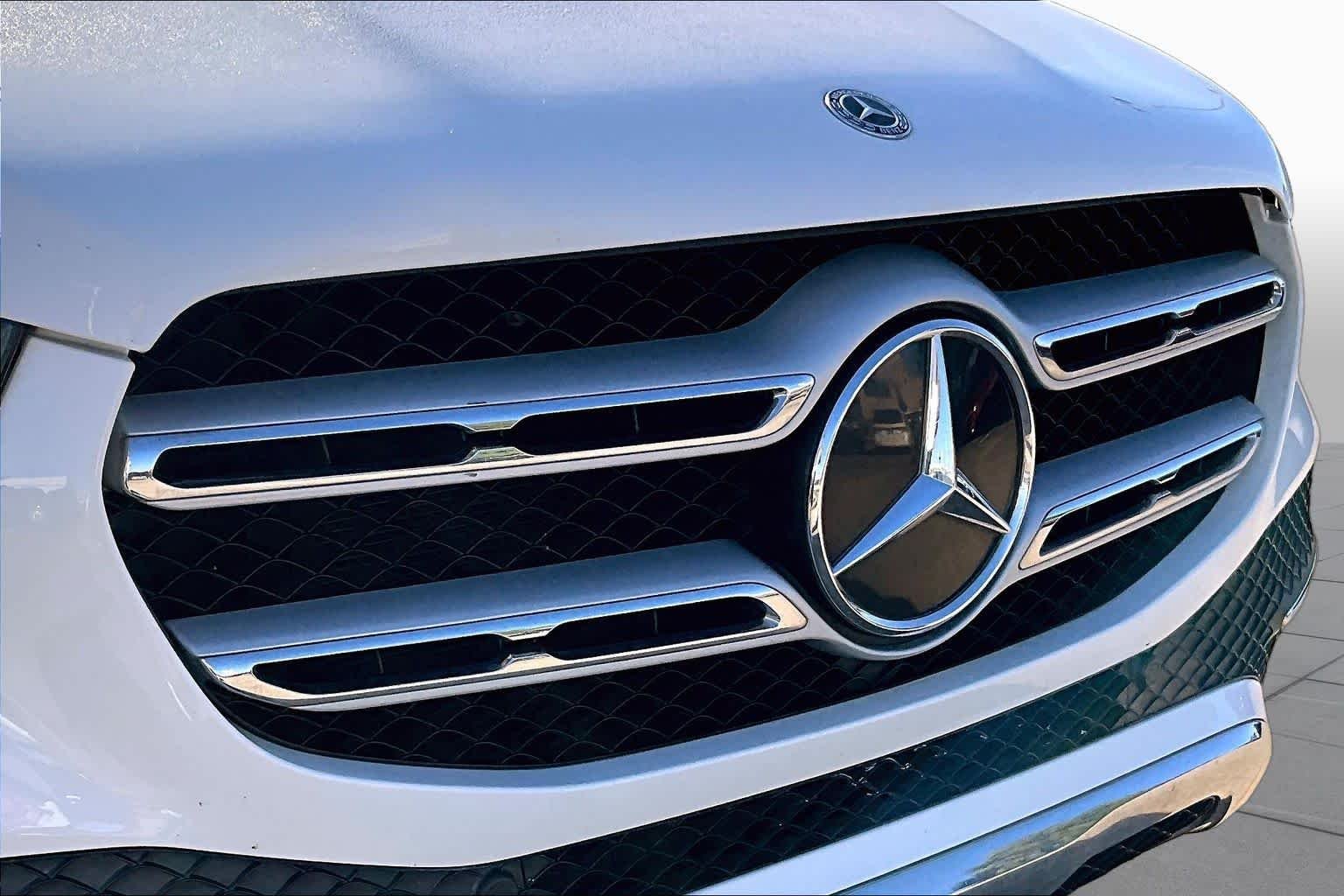 Used 2020 Polar White Mercedes-Benz GLE 350 image 28