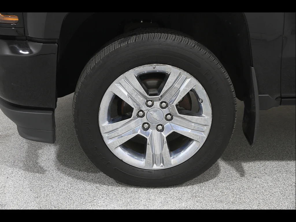 Used 2018 Black Chevrolet Custom image 21