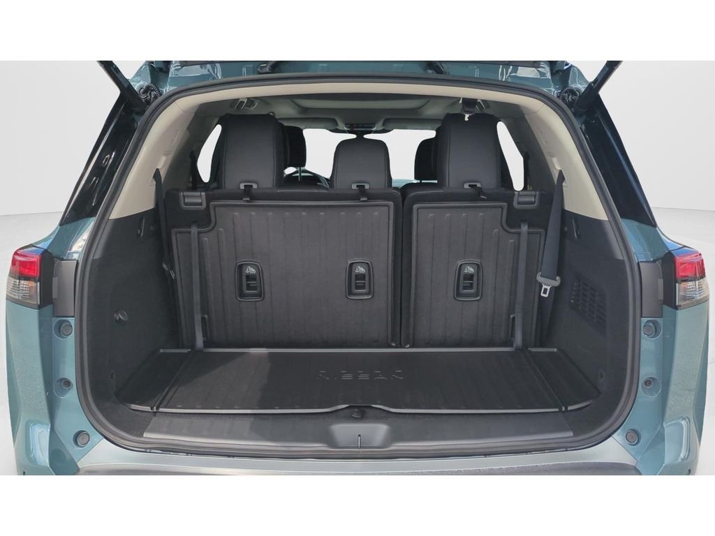 New 2026 Baltic Teal Pearl Nissan Platinum image 9