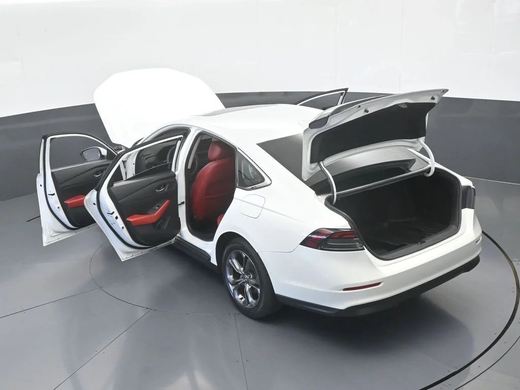 Used 2023 Platinum White Pearl Honda EX image 64