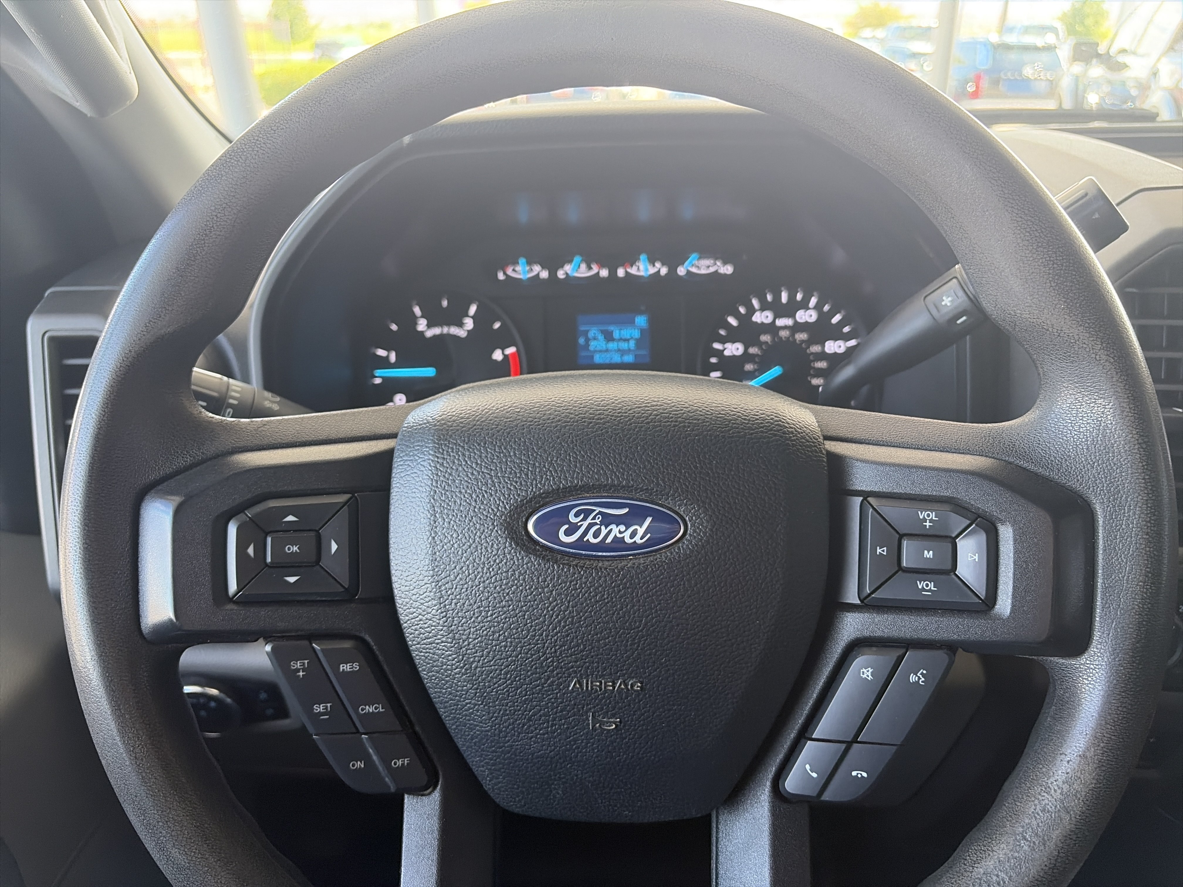 Used 2020 White Ford XL image 18