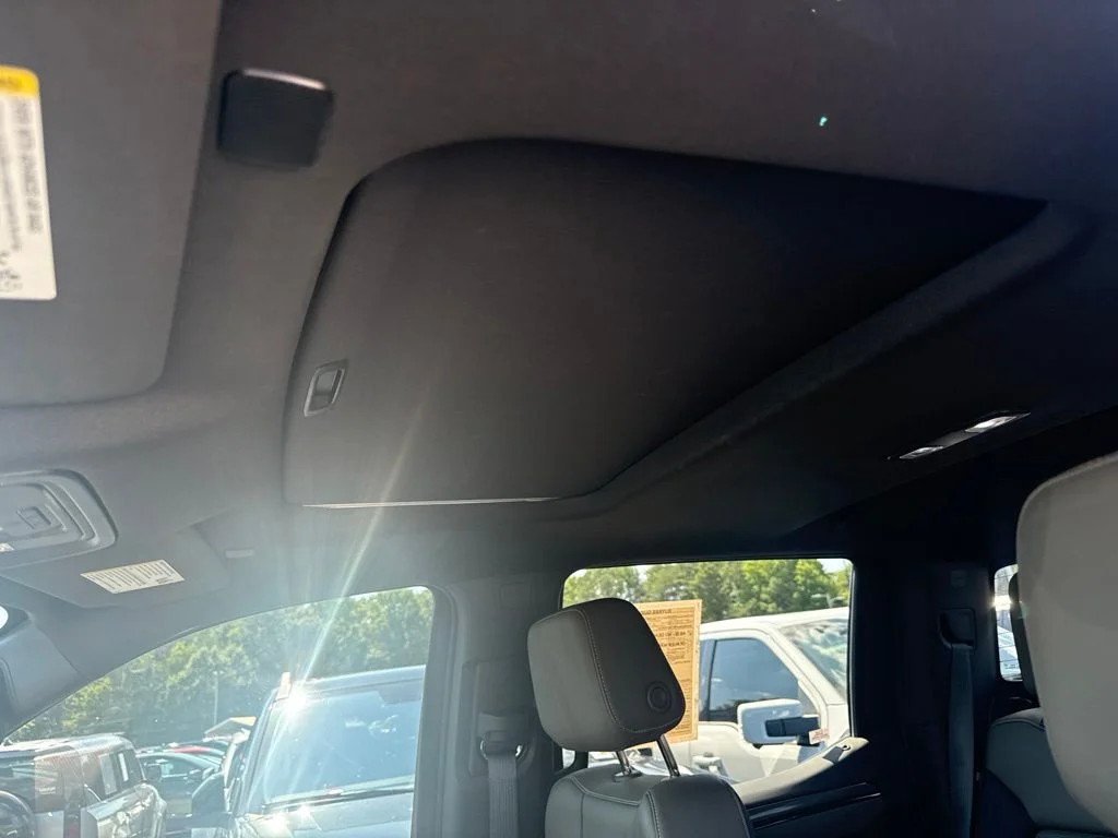 Used 2022 Blue Chevrolet ZR2 image 4