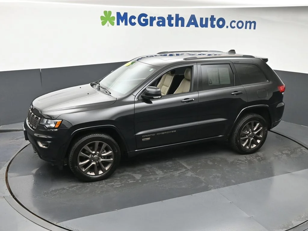 Used 2016 Black Jeep Limited image 23