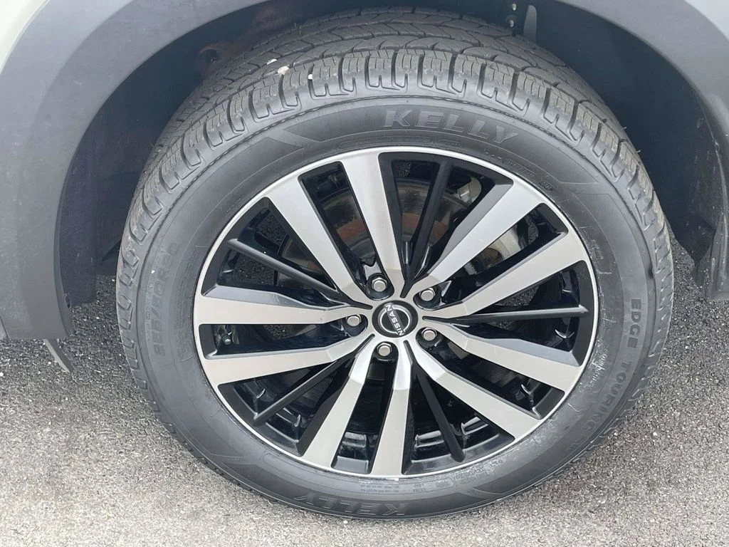 Certified Used 2023 White Nissan Platinum image 9