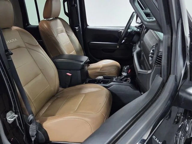 Used 2020 Black Jeep Unlimited Sahara image 14