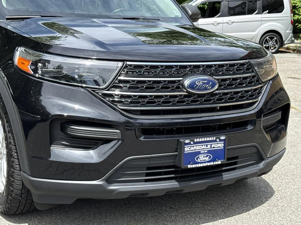 Used 2023 Agate Black Metallic Ford XLT image 8