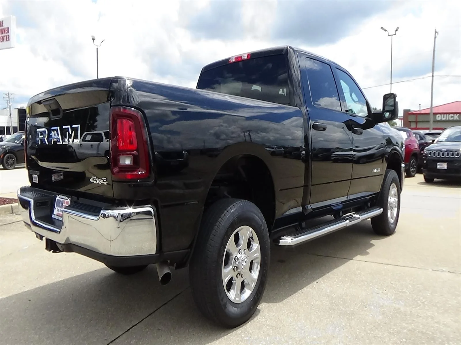 Certified Used 2026 Black Clear Coat (px8) RAM Big Horn image 6
