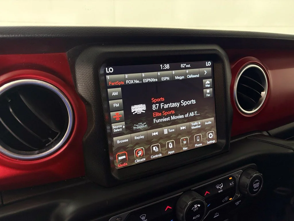 Used 2023 Gray Jeep Rubicon image 23