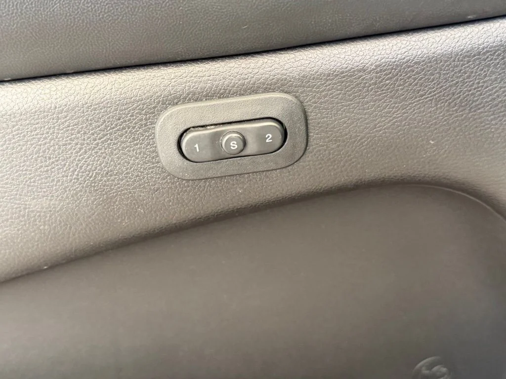 Used 2020 White Jeep Limited image 44