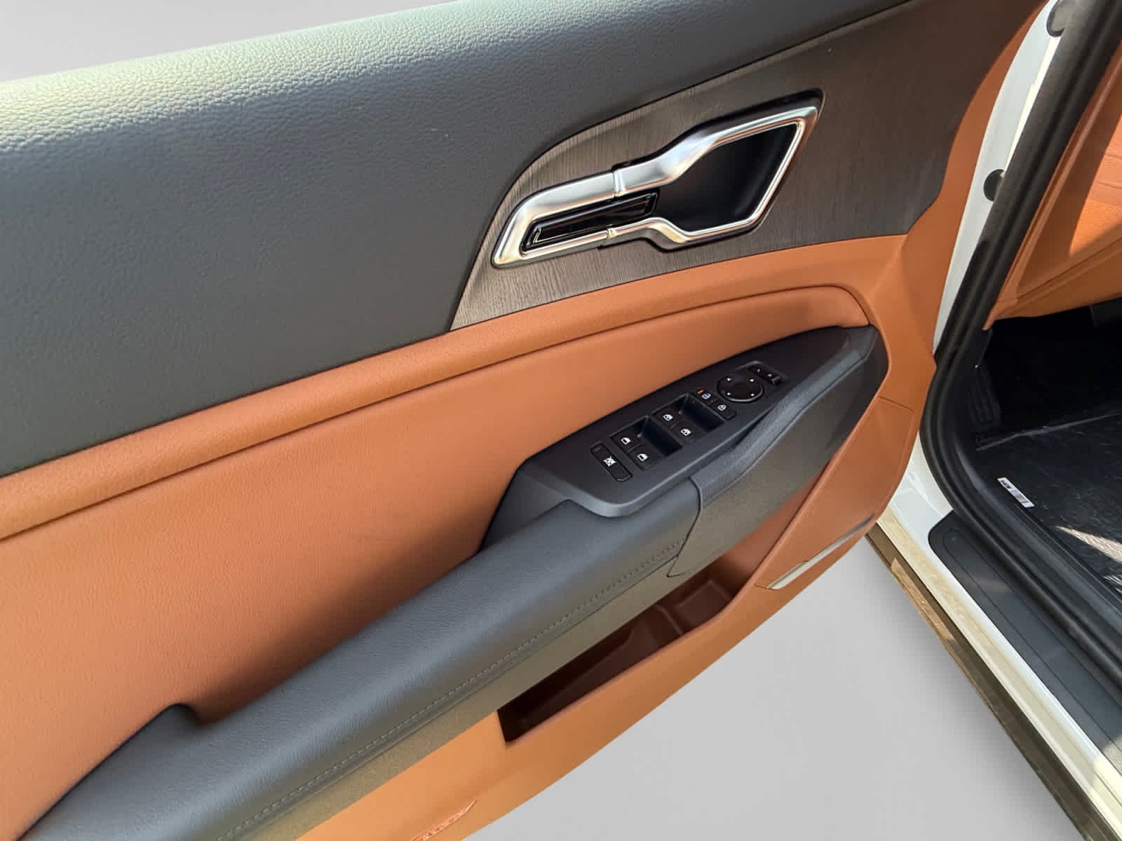 New 2027 Snow White Pearl Kia X-Line image 10
