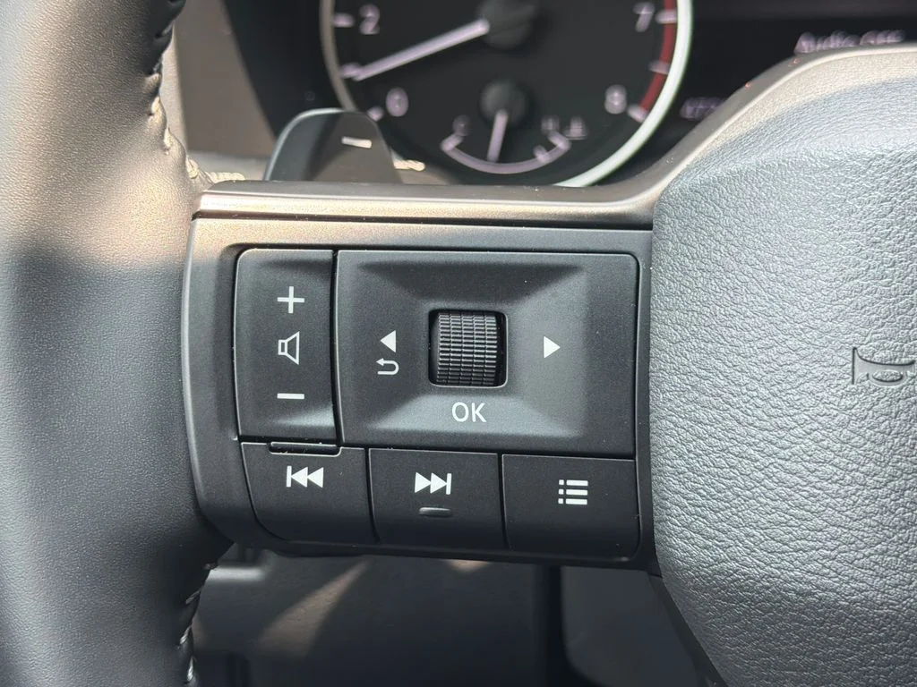 Used 2026 Boulder Gray Pearl Nissan Dark Armor image 28