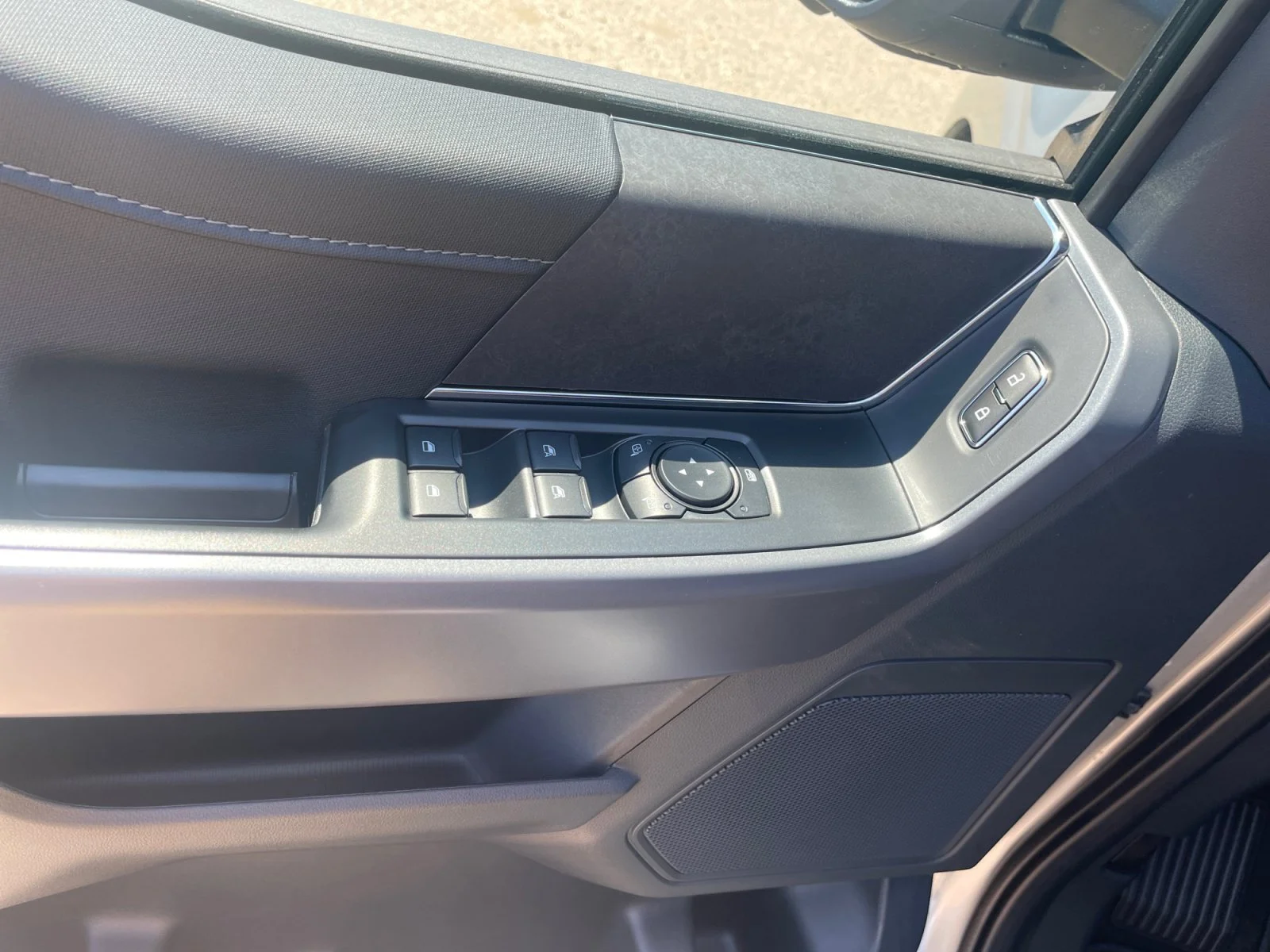 New 2026 Iconic Silver Metallic Ford XLT image 17